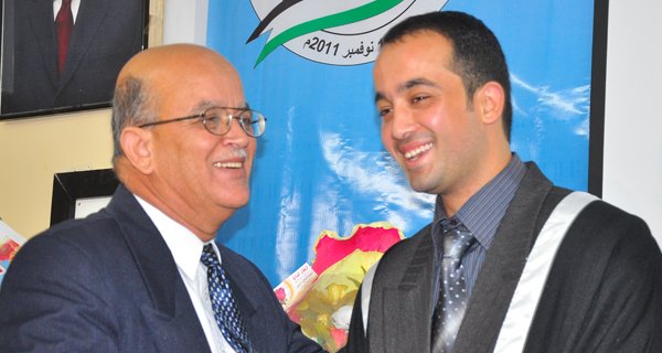 حصول الباحث إيهاب وفيق حلمي سعيد غانم الأغا على درجة الماجستير في الإقتصاد