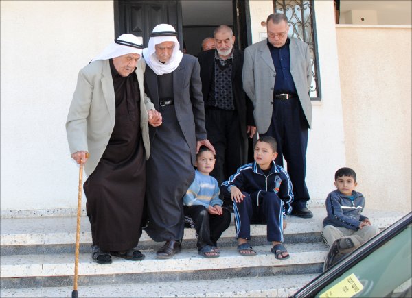 الحاج جبر حمدان الأغا في ذمة الله