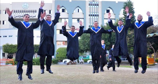 تخرج الطالب يحيى منير الأغا في الجامعة الإسلامية بغزة