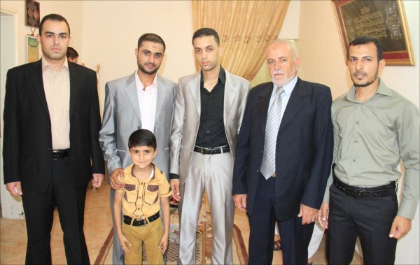 خطوبة وعقد قران صاحبة الصون والعفاف الآنسة رنا جهاد يوسف الأغا