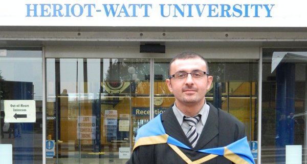 لندن- حصول م. رامي يونس طاهر الأغا على درجة الماجستير