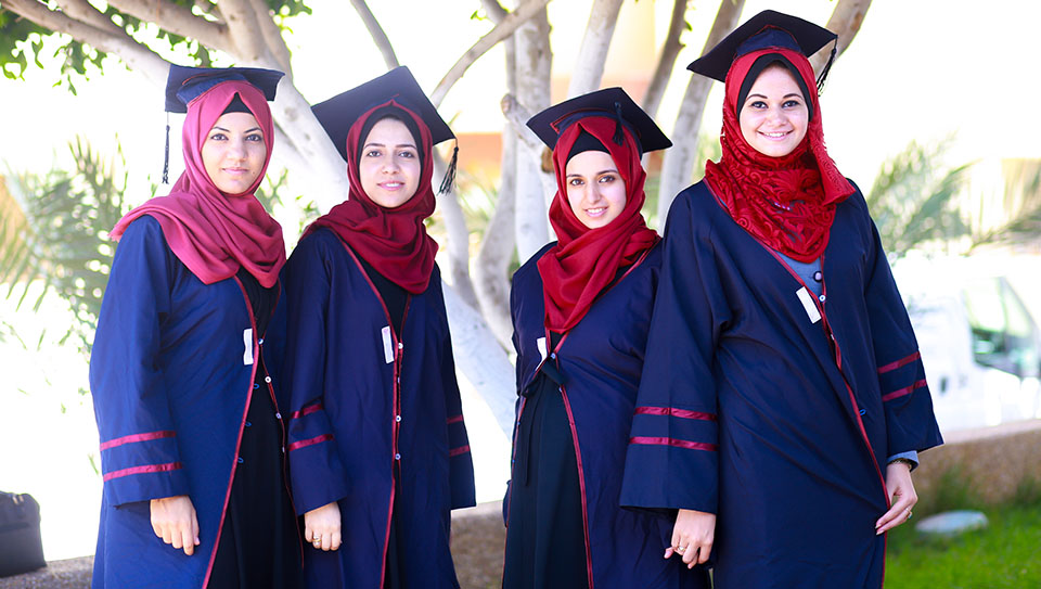 مناقشة مشروع تخرج للطالبة دانا أرسلان الأغا