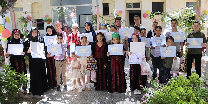 تكريم المشاركين بدورات اللغات - مركز سنابل