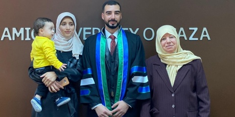 حصول الباحث  م. أحمد مصطفى كامل الأغا على درجة الماجستير