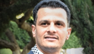 حصول الباحث أ. علي سعدي الأغا على درجة الماجستير