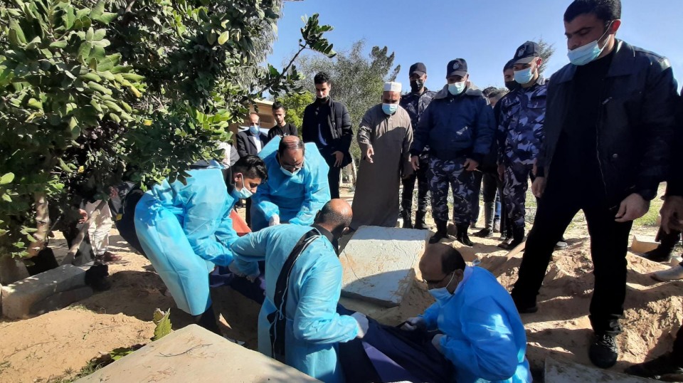 الأستاذة يسرى رسمي عبد العزيز بدر في ذمة الله