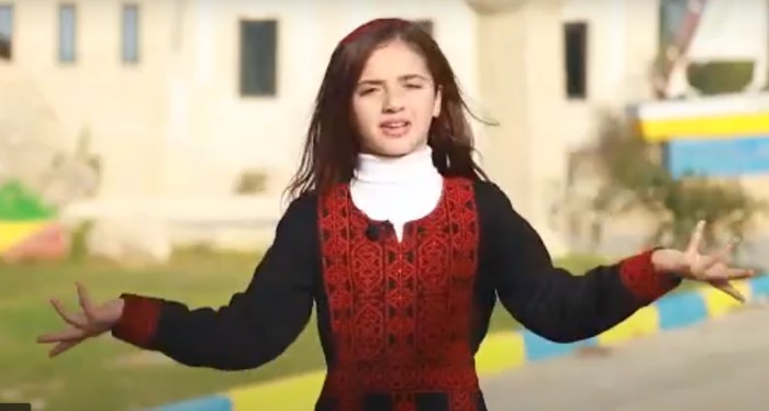 ابداعات الصبية فرح تامر عادل و رشا عادل الأغا 