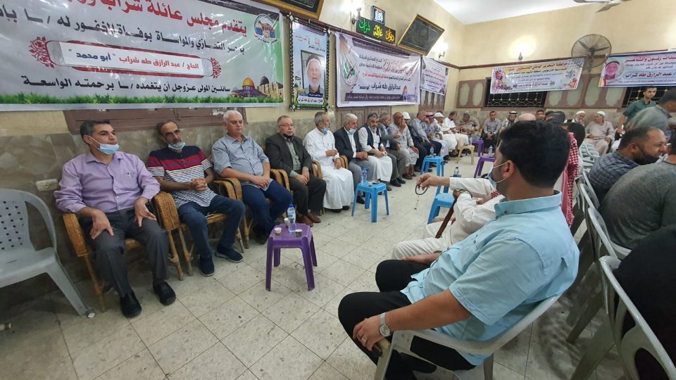 عائلة الأغا تقدم واجب العزاء لعائلتي، شراب والعقاد