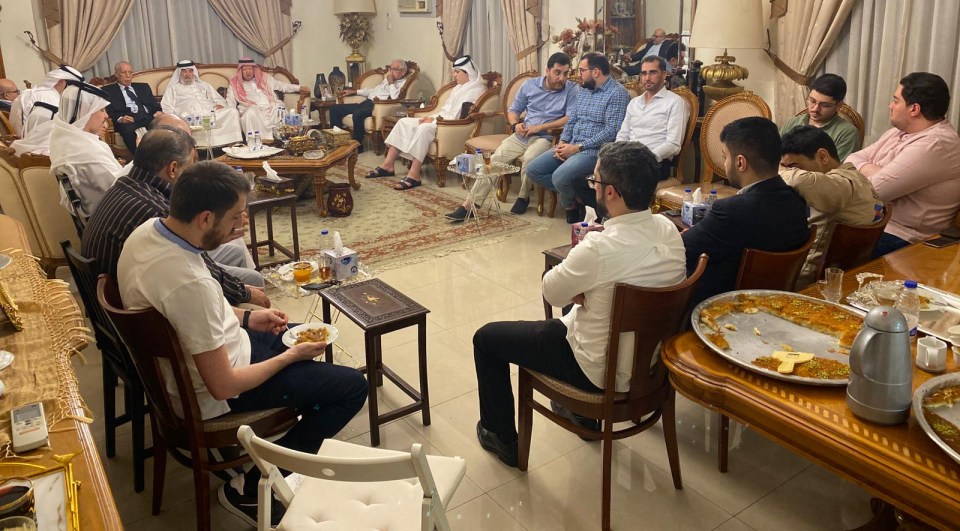 صور جمعة ابناء العائلة في منزل الحاج حافظ الأغا في قطر